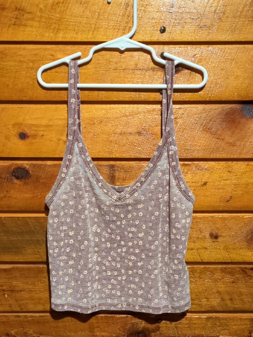 American Eagle Women's Cropped Mauve Floral Waffle Tank Top V-Neck